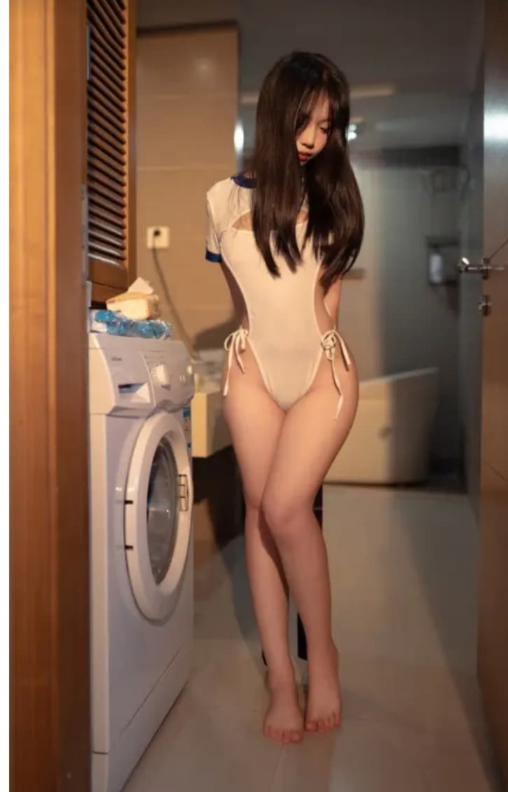 Bangni邦尼 微密圈咬唇JK学妹写真图集在线观看